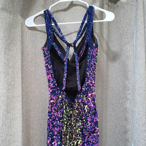 PROM TIME💜👀 - Picture 2 of 3